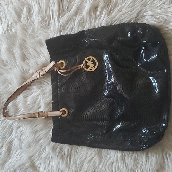 Michael Kors Handbags - Michael Kors Black Snake Skin Tote | Gold Hardware | Shoulder Bag | OS